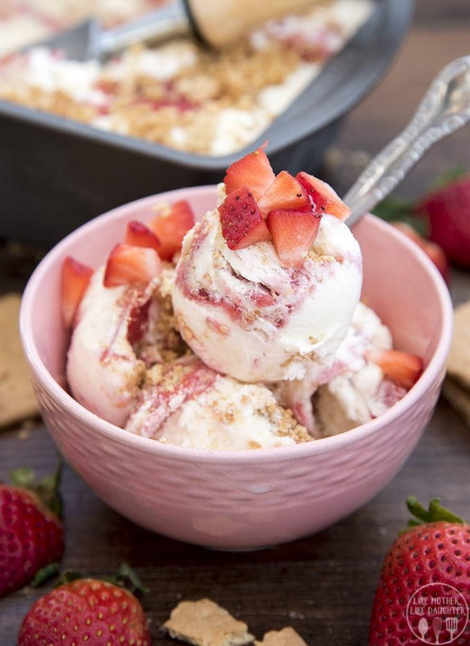 Strawberry Cheesecake Ice Cream Recipe
 Strawberry Cheesecake Ice Cream – Like Mother Like Daughter