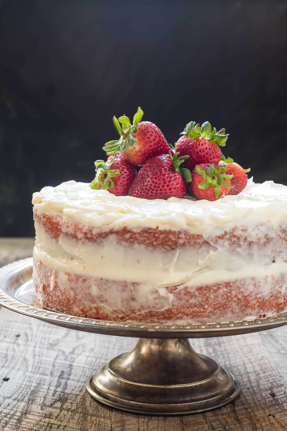 Strawberry Summer Cake
 Easy Strawberry Cake Recipe