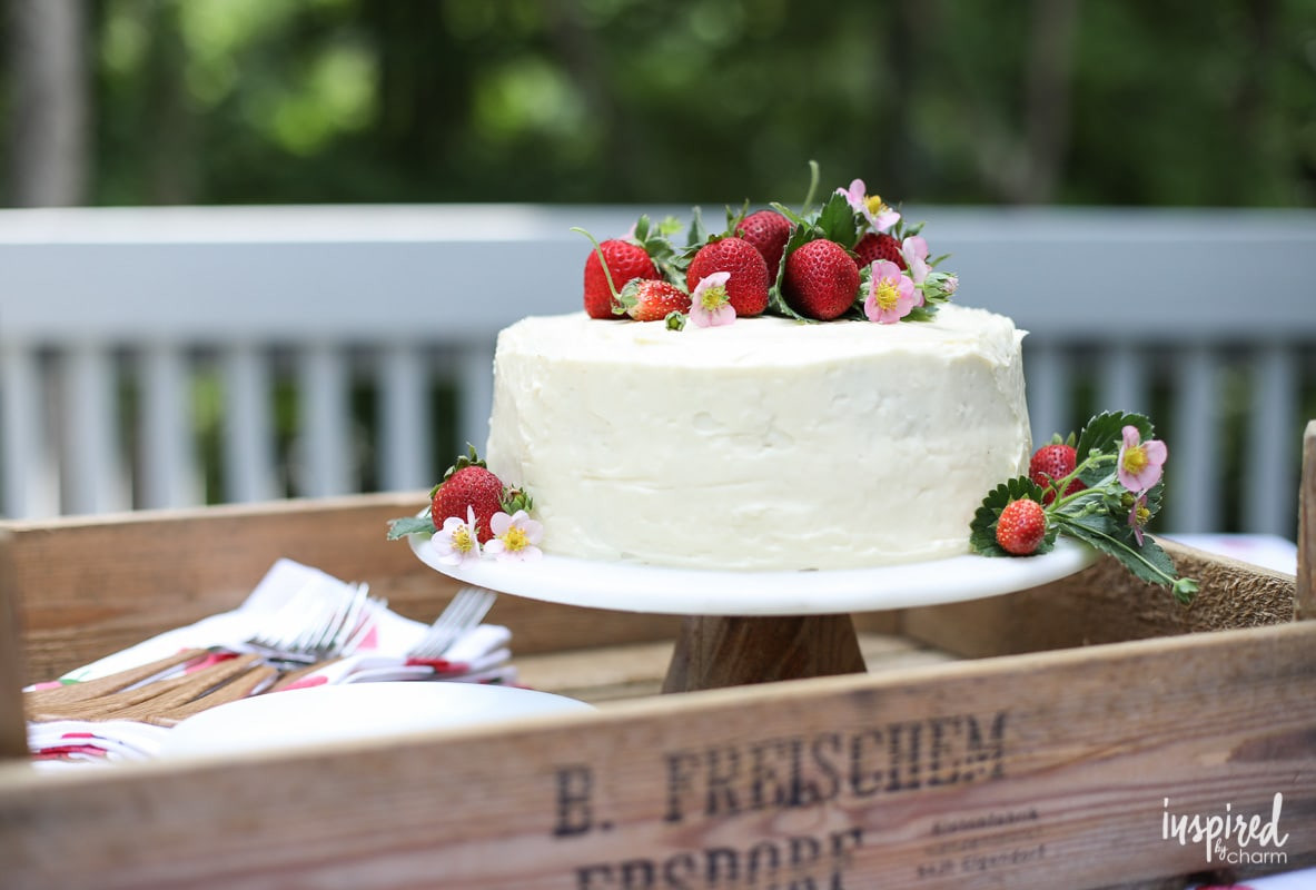 Strawberry Summer Cake
 Strawberry Coconut Cake easy and delcious dessert