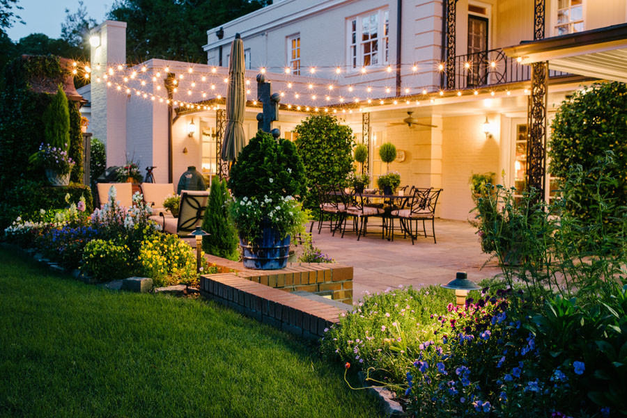 String Lights Backyard
 Louisville Outdoor String Lighting