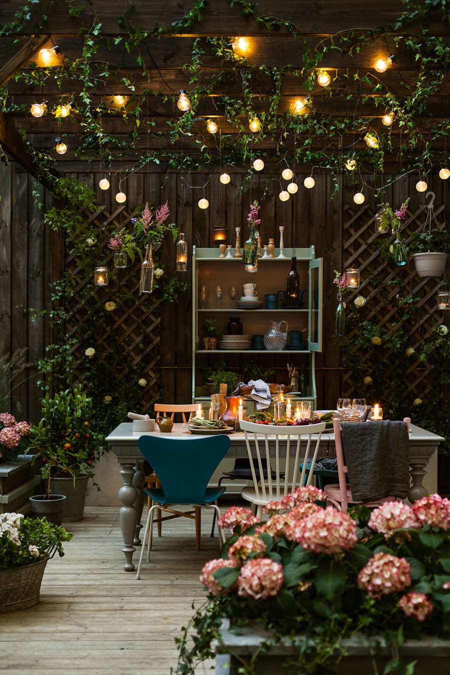 String Lights Backyard
 19 Inspiring Backyard and Patio Lighting Project Ideas