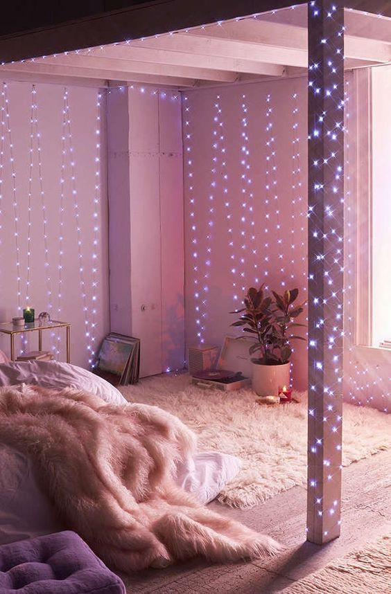 String Lights In Bedroom
 27 Cool String Lights Ideas For Bedrooms DigsDigs