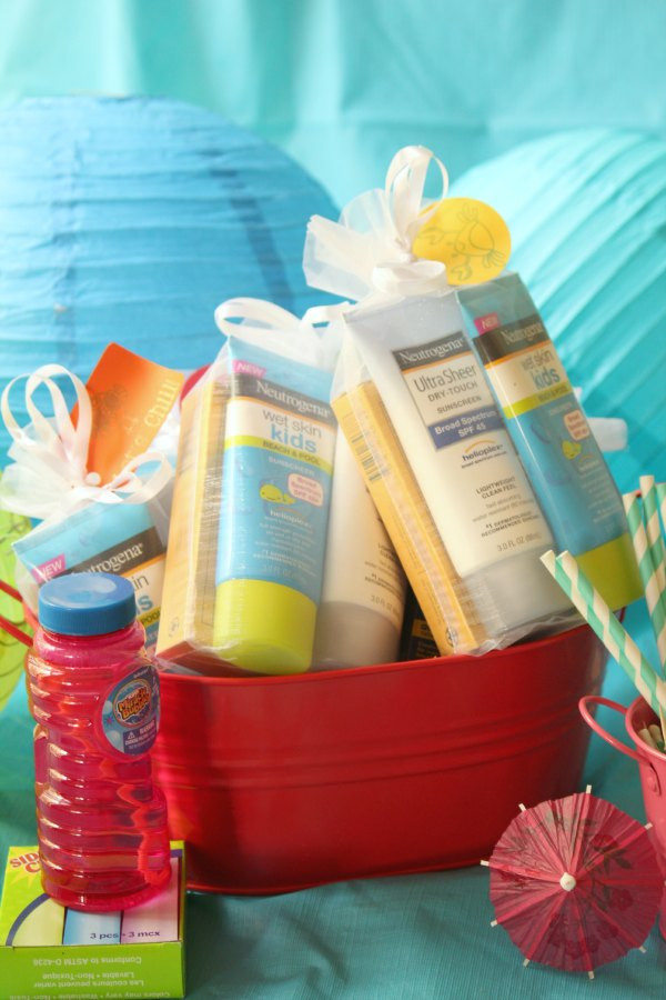 Summer Party Favor Ideas
 Simple “Best Summer Ever” Party Ideas