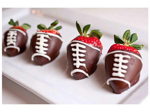 Super Bowl Theme Desserts
 Football Themed Appetizers & Desserts for Your Super Bowl