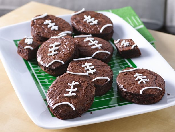 Super Bowl Theme Desserts
 Ten Great Football Recipes for Super Bowl Parties
