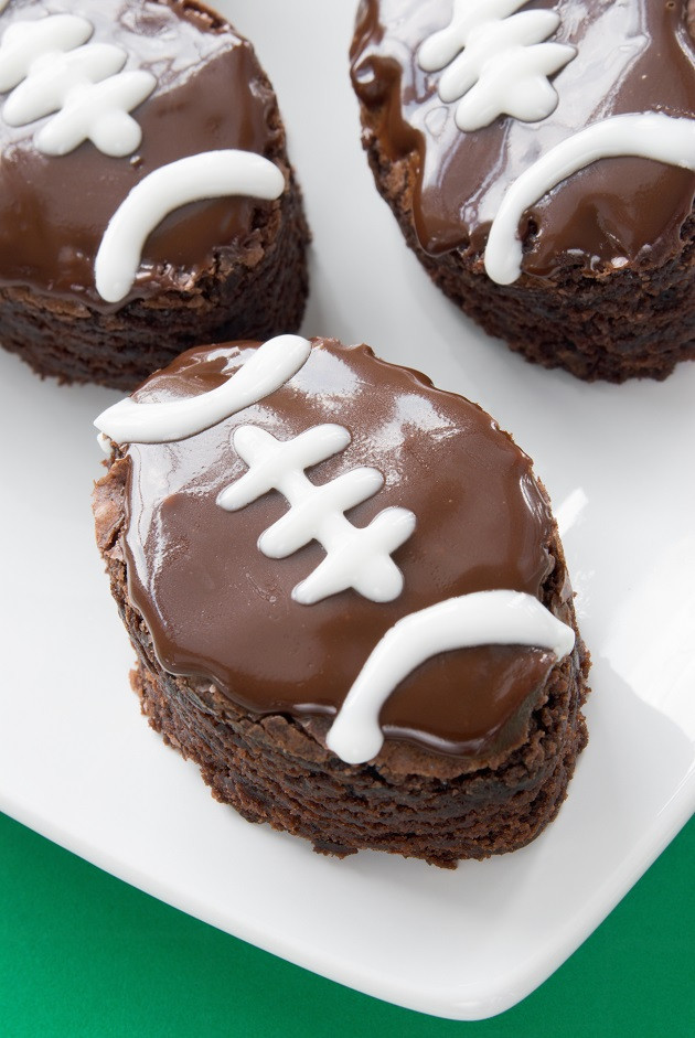 Super Bowl Theme Desserts
 10 Super Bowl Party Tips and Recipes