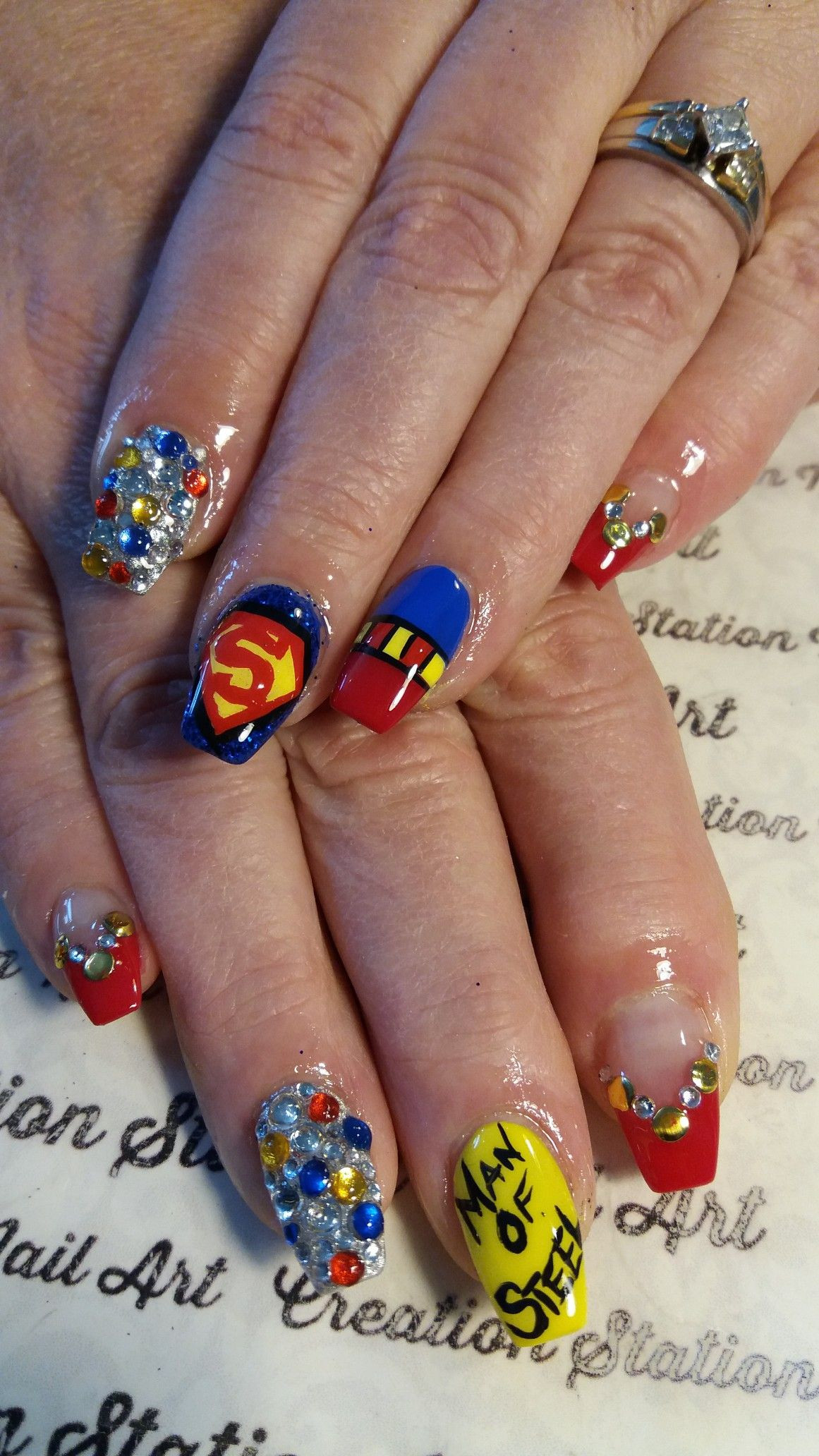 Superman Nail Art
 supermannails