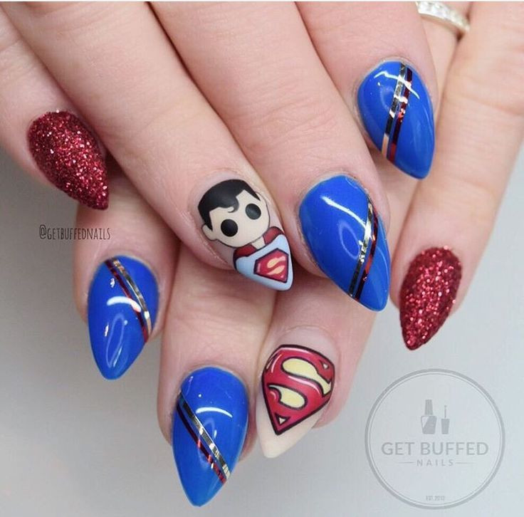 Superman Nail Art
 Nail art