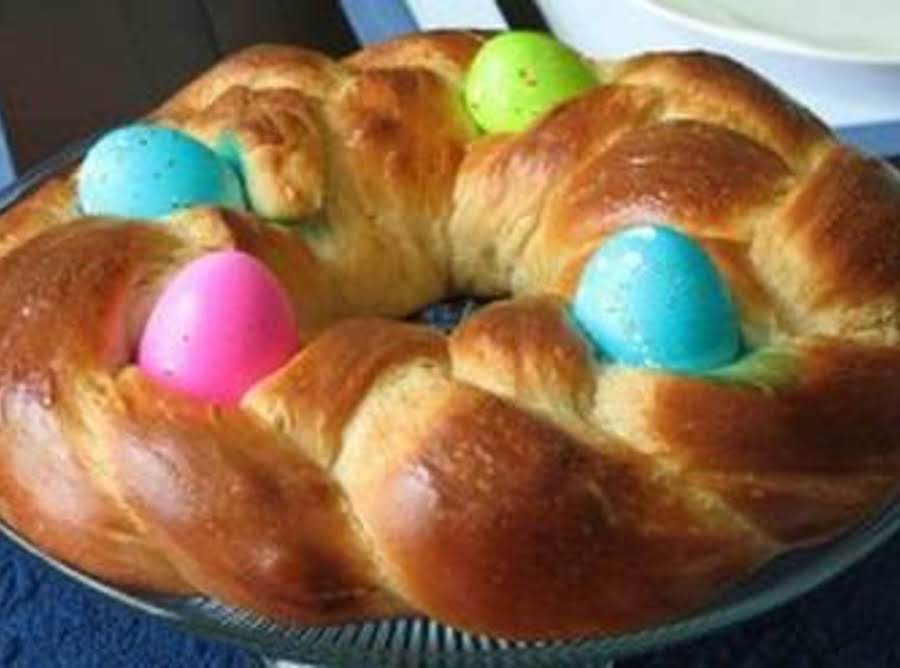 Sweet Italian Easter Bread
 Italian Easter Bread Recipe 6