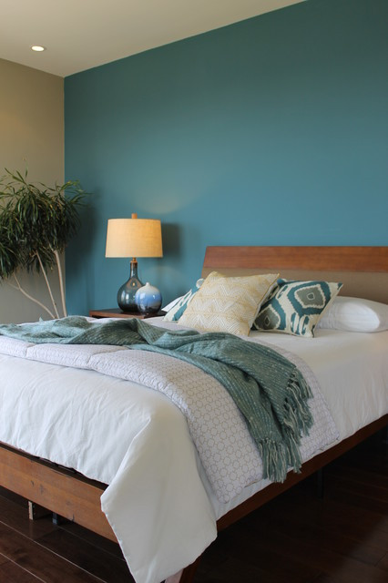 Teal And Grey Bedroom Walls
 Teal Blue Wall Ikat Pillows Seeded Glass Lamps Modern