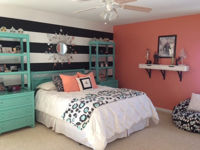 Teal And Grey Bedroom Walls
 Girl s Teal & Coral Bedroom