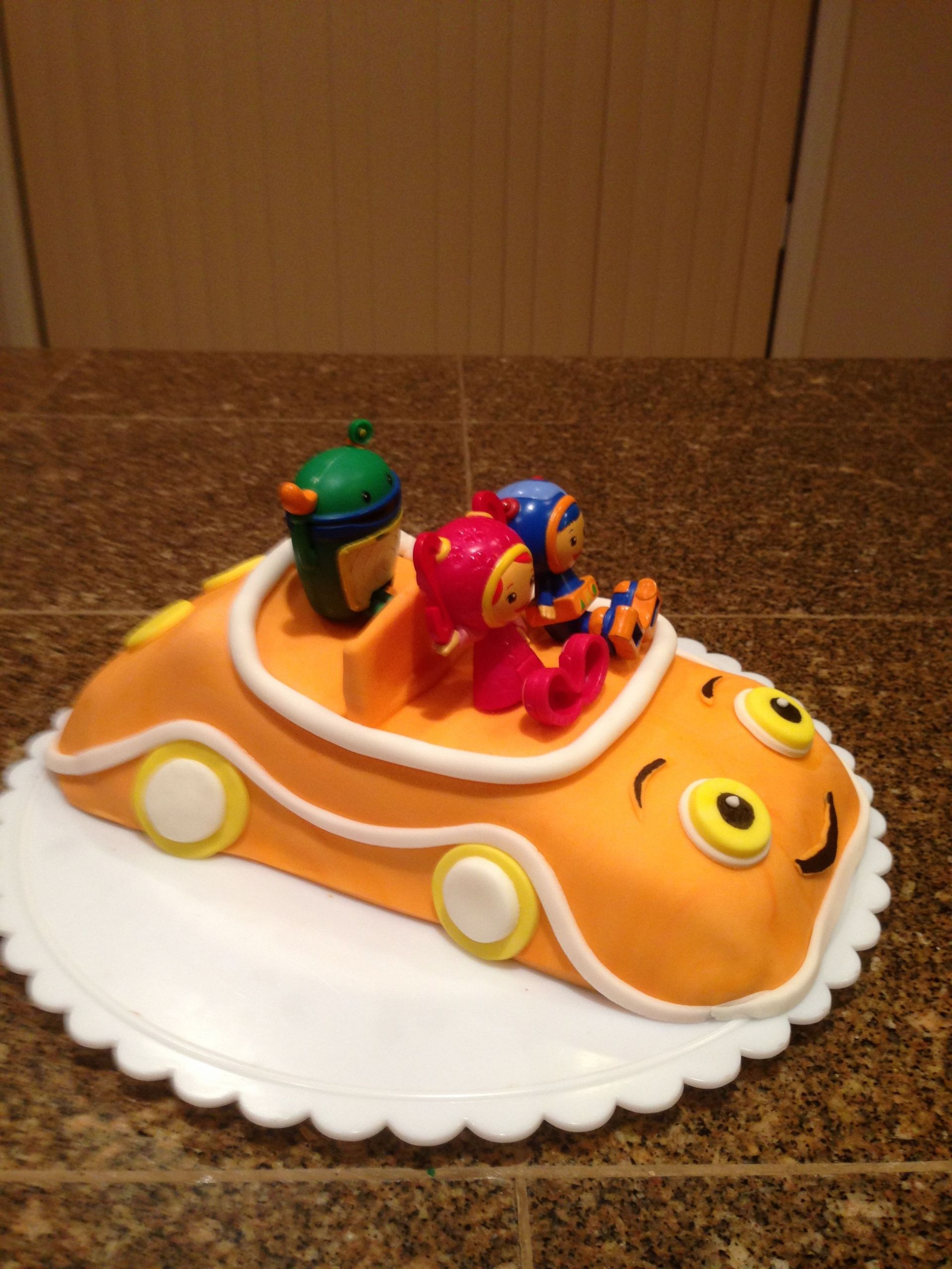 Team Umizoomi Birthday Cake
 Team umizoomi cake