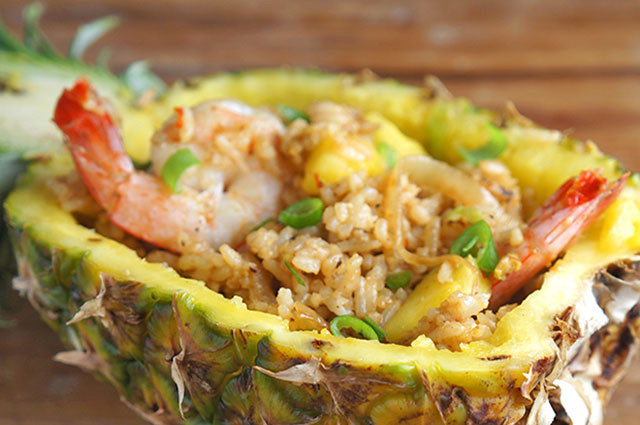 Thai Pineapple Fried Rice With Shrimp
 pineapple & shrimp fried rice