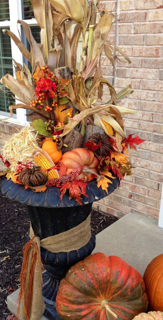 Thanksgiving Porch Decorations
 41 Cozy Thanksgiving Porch Décor Ideas Interior