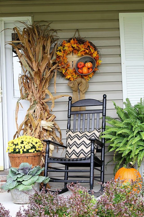 Thanksgiving Porch Decorations
 57 Cozy Thanksgiving Porch Décor Ideas DigsDigs