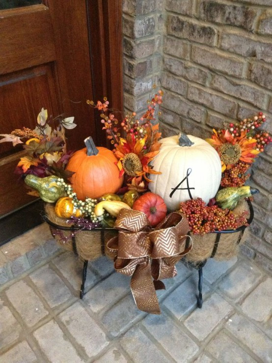 Thanksgiving Porch Decorations
 57 Cozy Thanksgiving Porch Décor Ideas DigsDigs