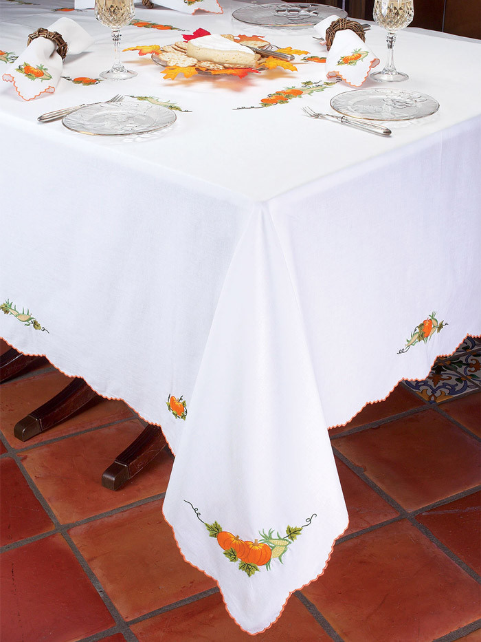 Thanksgiving Table Cloth
 Turkey Time Thanksgiving Table Linens Schweitzerlinen