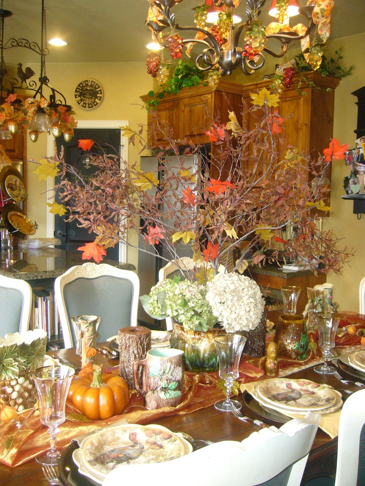 Thanksgiving Table Decorations Pinterest
 Thanksgiving table decor Table Decorations