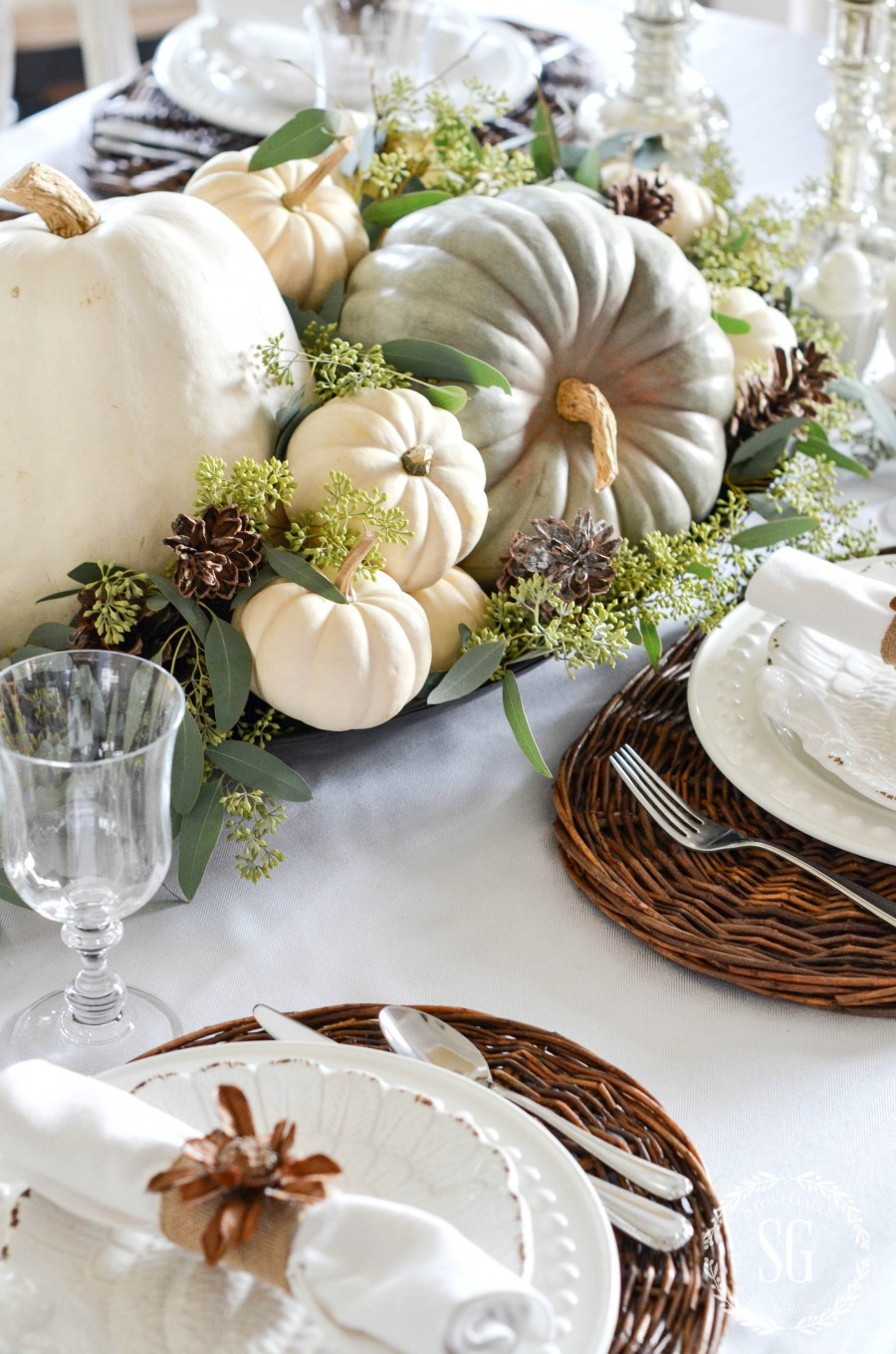 Thanksgiving Table Decorations Pinterest
 SOFT AND NATURAL THANKSGIVING TABLESCAPE