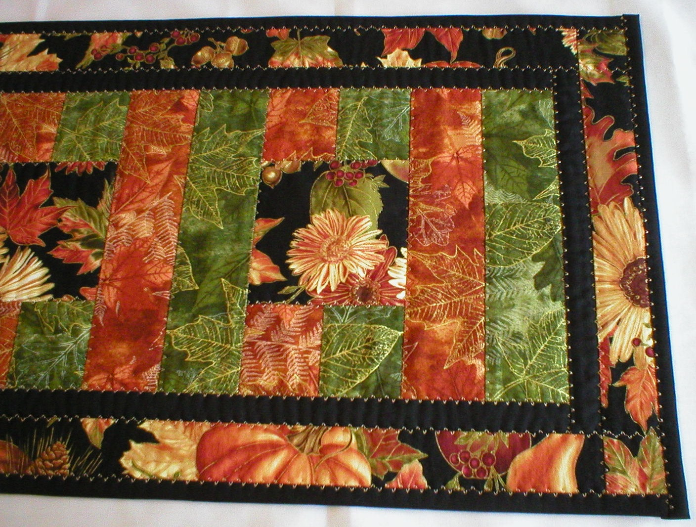 Thanksgiving Table Runner
 Thanksgiving Harvest Table Runners