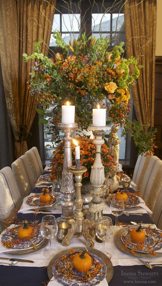 Thanksgiving Table Setting
 27 Cozy And Eye Catching Thanksgiving Table Settings