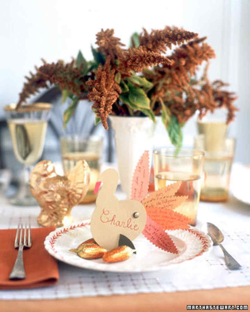 Thanksgiving Table Settings Martha Stewart
 40 Thanksgiving Table Settings to Wow Your Guests