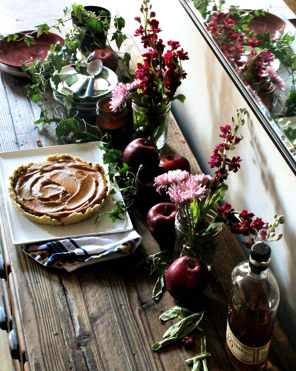 Thanksgiving Table Settings Martha Stewart
 5 Creative Nontraditional Table Setting Ideas