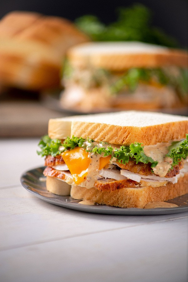 Thanksgiving Turkey Sandwich
 The Leftover Turkey Sandwich & White Sauce Recipe to Try