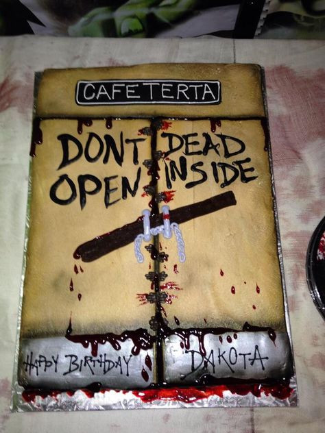 The Walking Dead Birthday Cake
 The walking Dead Birthday Cake