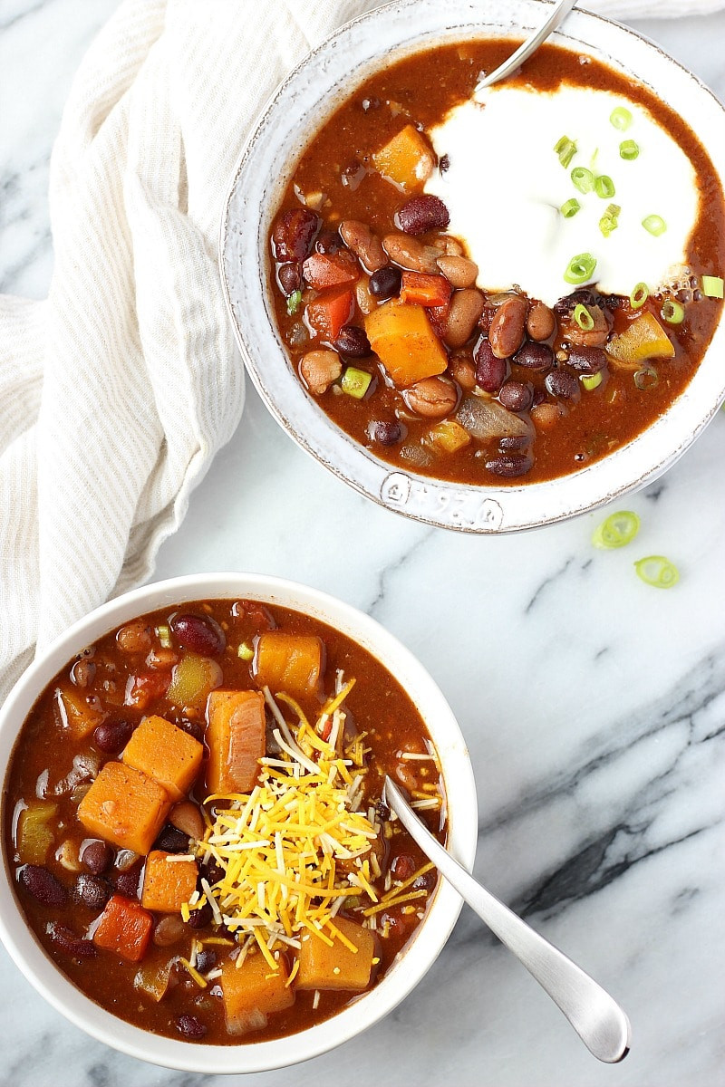 Three Bean Vegetarian Chili
 Three Bean Ve arian Chili