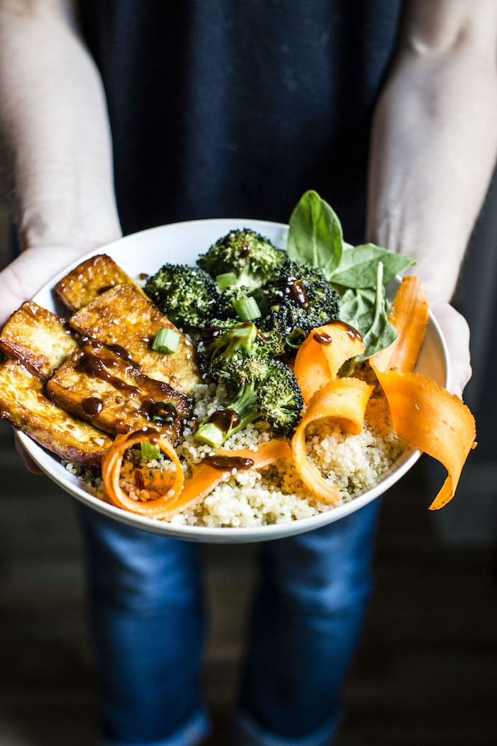 Tofu Quinoa Bowl
 Sesame Tofu Quinoa Bowl