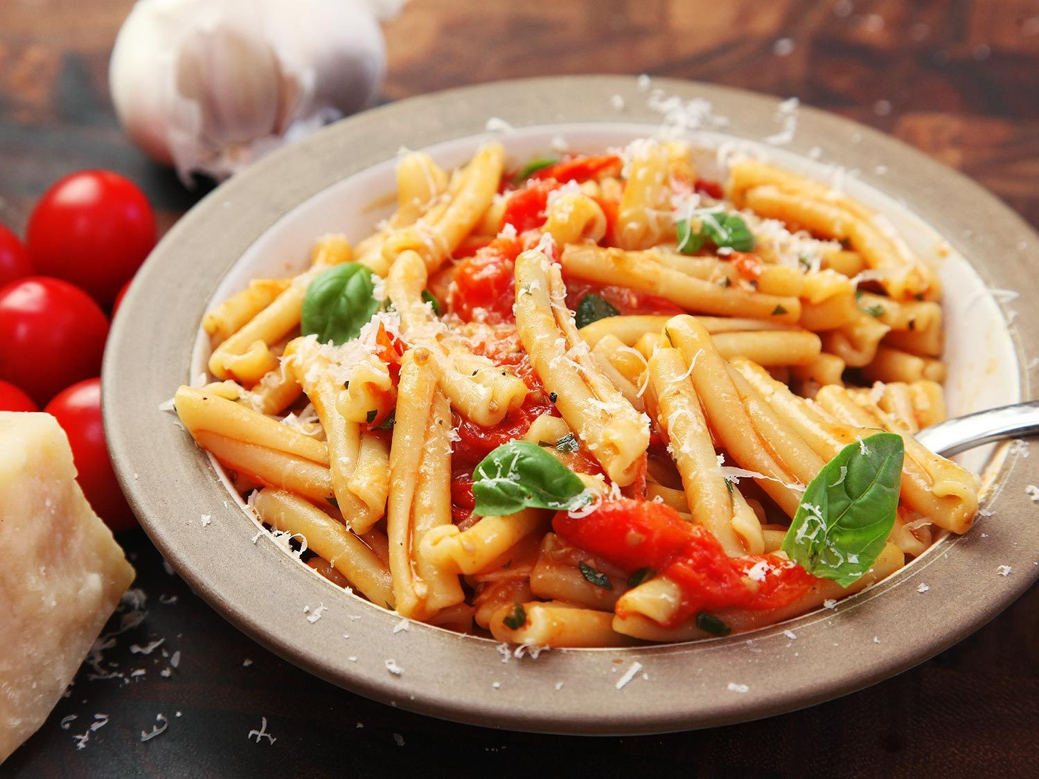 Tomato Pasta Sauce
 Fast and Easy Pasta With Blistered Cherry Tomato Sauce