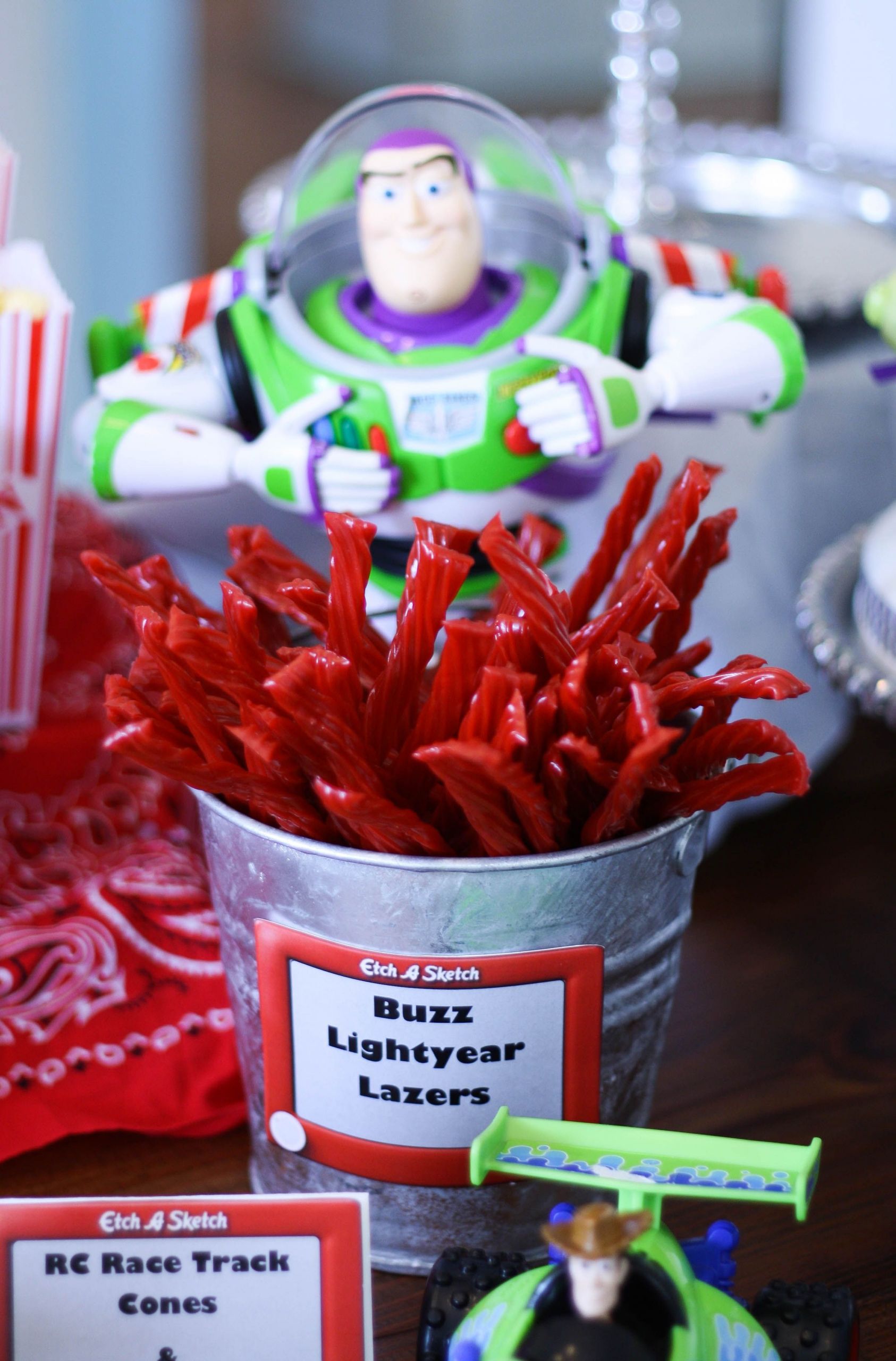 Toy Story Party Food Ideas
 Love the Etch A Sketch food labels