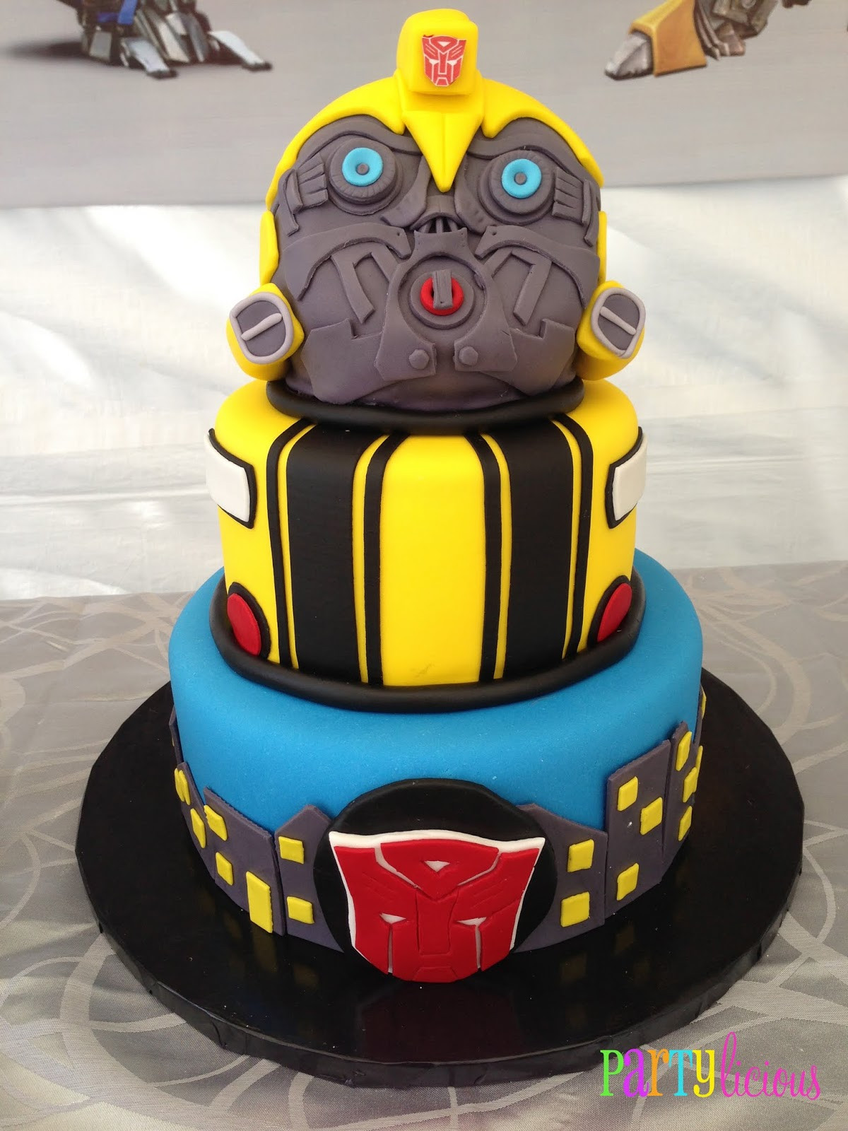 Transformers Birthday Cake
 Partylicious Events PR Transformers Birthday Bash