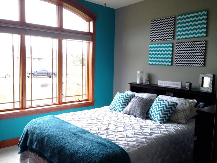 Turquoise Bedroom Walls
 Best 25 Turquoise accent walls ideas on Pinterest