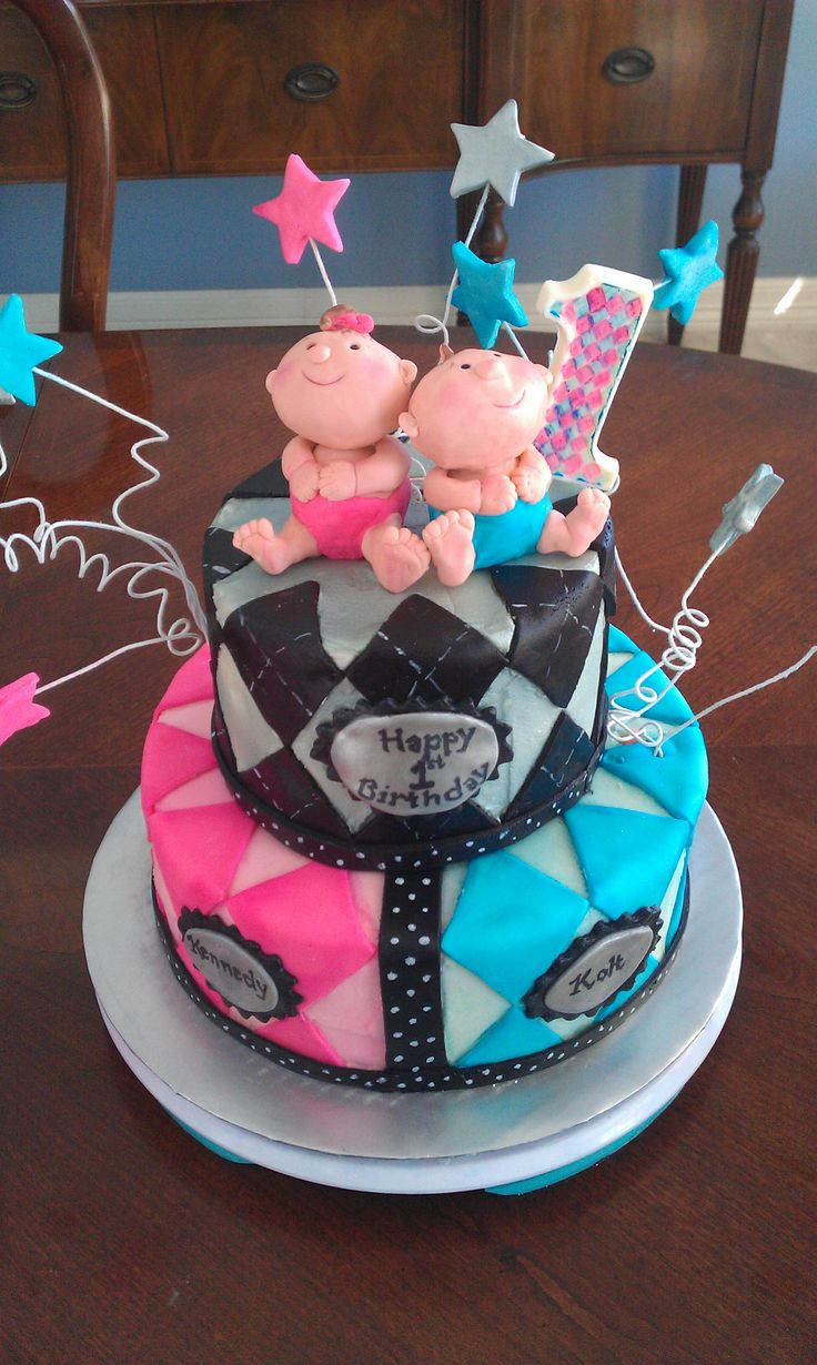 Twin Birthday Cakes
 17 best Twins 1st Bday Party Ideas images on Pinterest