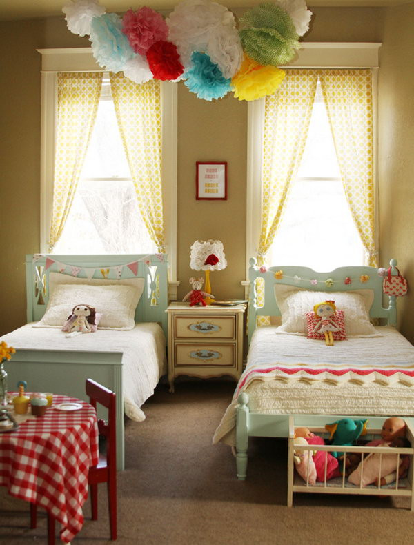 Two Girls In Bedroom
 40 Cute and InterestingTwin Bedroom Ideas for Girls Hative