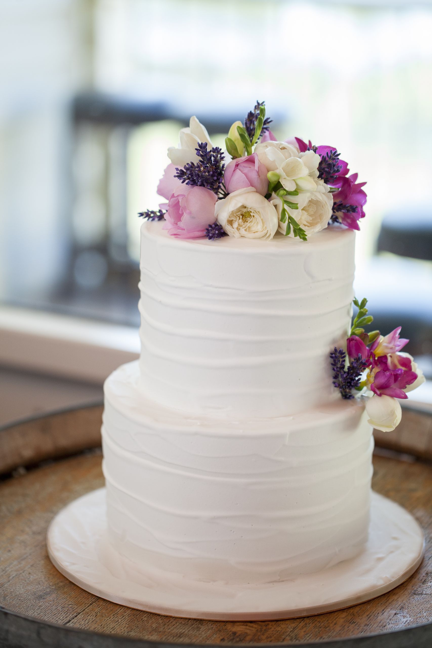 Two Tier Wedding Cake
 Two tier wedding cake