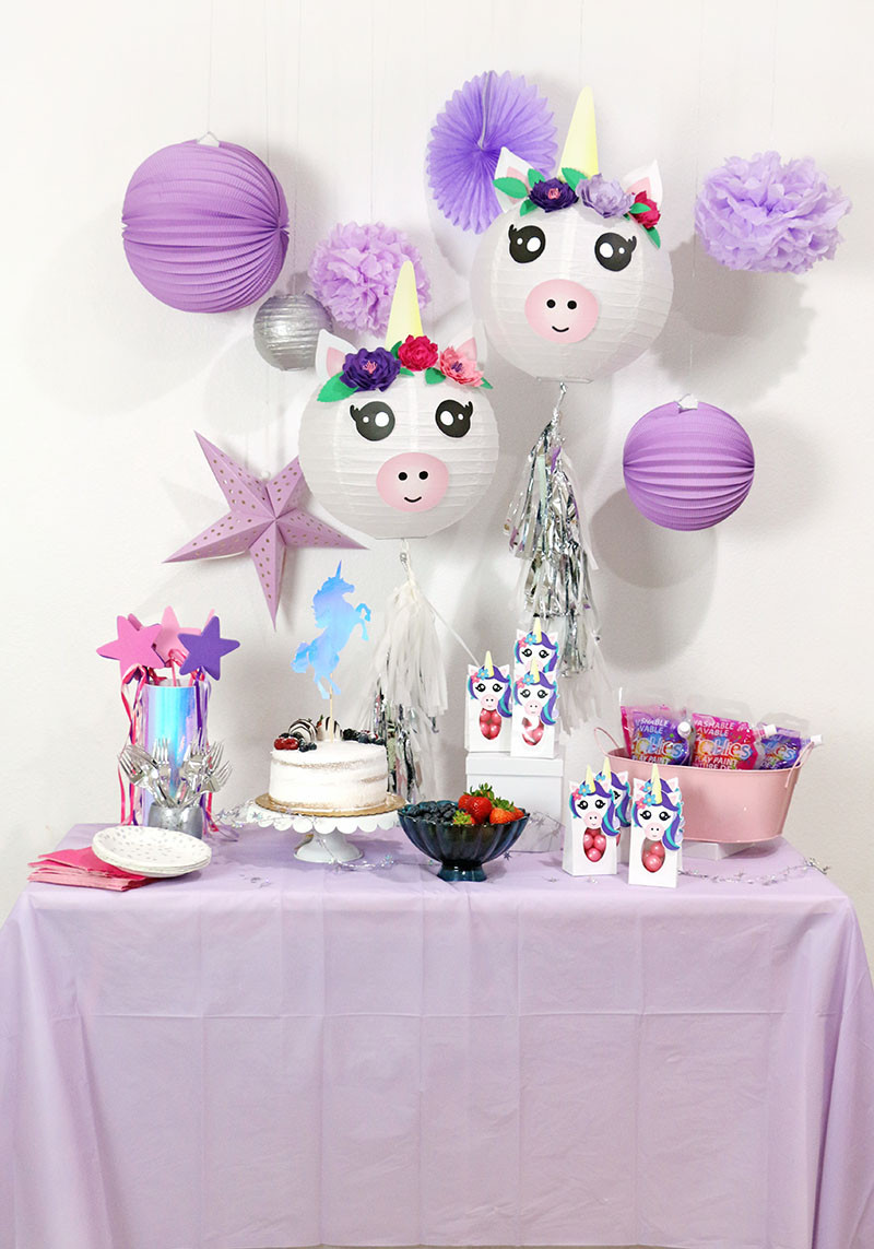 Unicorn Party Centerpiece Ideas
 A Cute and Colorful DIY Unicorn Party with Goblies Paint