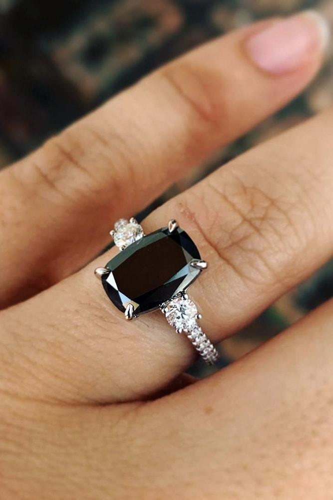 Unique Black Diamond Engagement Rings
 24 Unique Black Diamond Engagement Rings