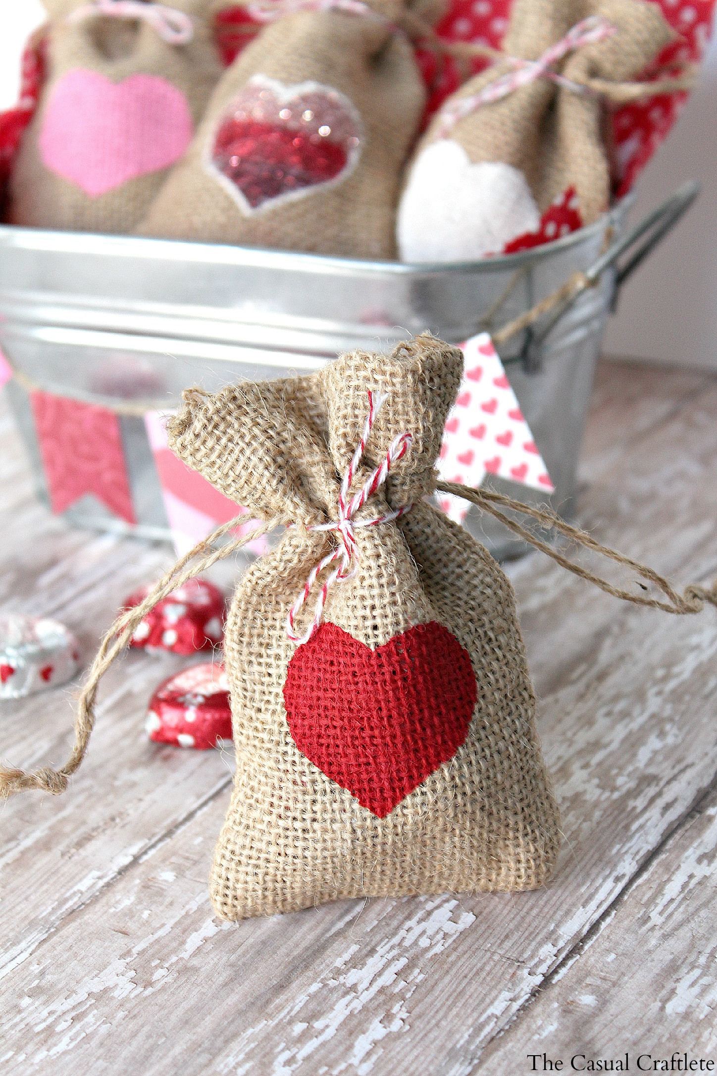 Valentine Gift Bags Ideas
 DIY Valentine s Day Burlap Gift Bags