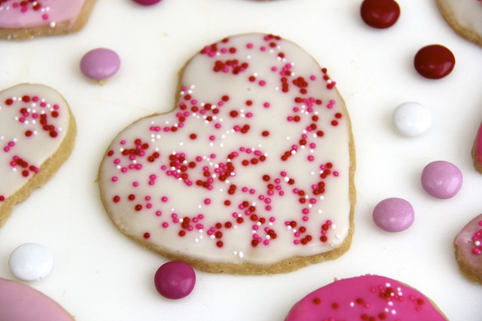 Valentine Shortbread Cookies
 Valentine Shortbread Cookies thecafesucrefarine