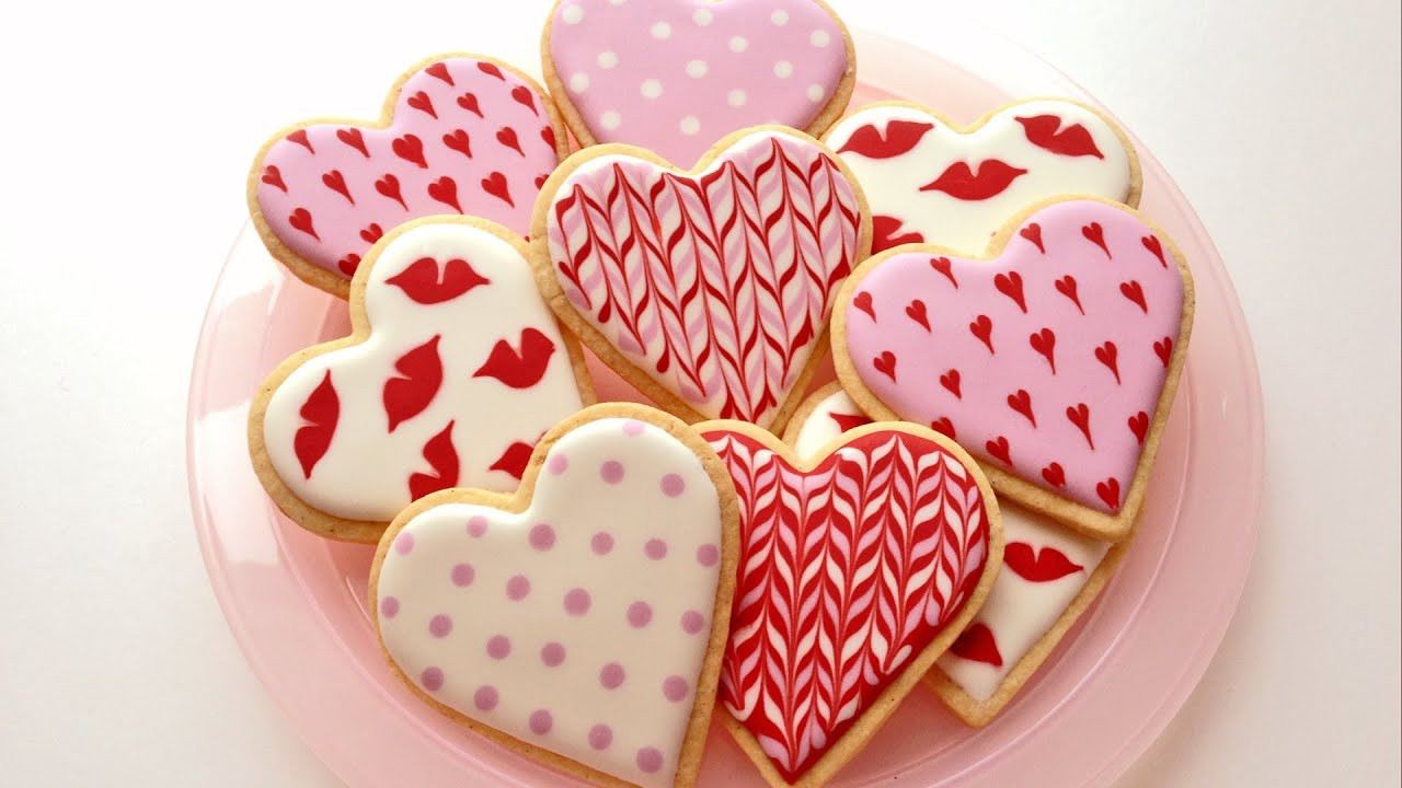 Valentine Sugar Cookies Decorating Ideas
 How To Decorate Cookies for Valentine s Day