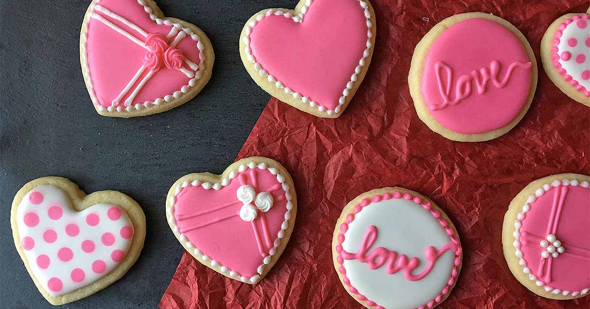 Valentine Sugar Cookies Decorating Ideas
 The Cutest Cookie Decorating Tips for Valentine s Day