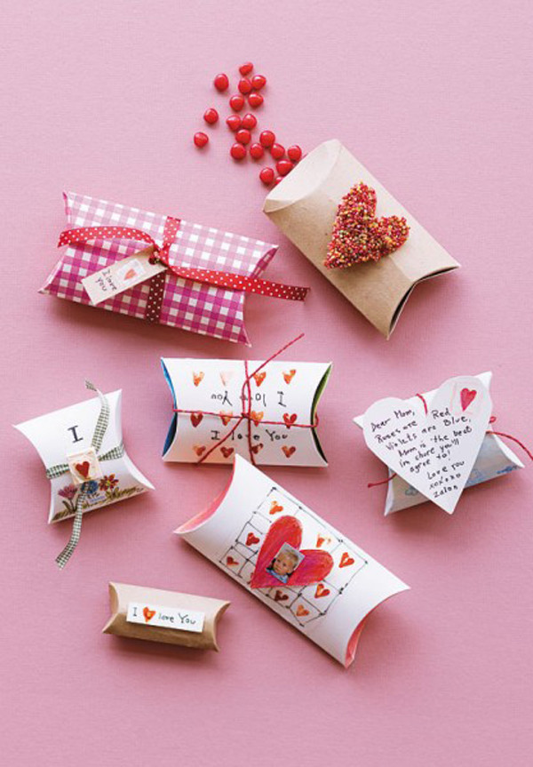 Valentines Day Gift Box Ideas
 24 ADORABLE GIFT IDEAS FOR THE WOMEN IN YOUR LIFE