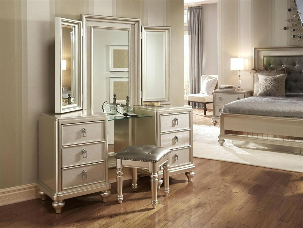 Vanity Ideas For Small Bedroom
 Bedroom Vanity Sets for Small Spaces Ideas — Home