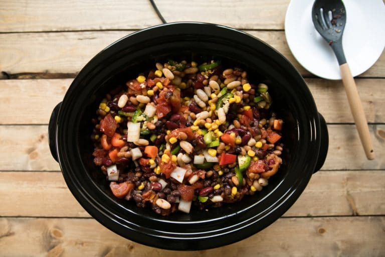 Vegetarian Chili With Beans
 Slow Cooker Ve arian Chili with Baked Beans Video