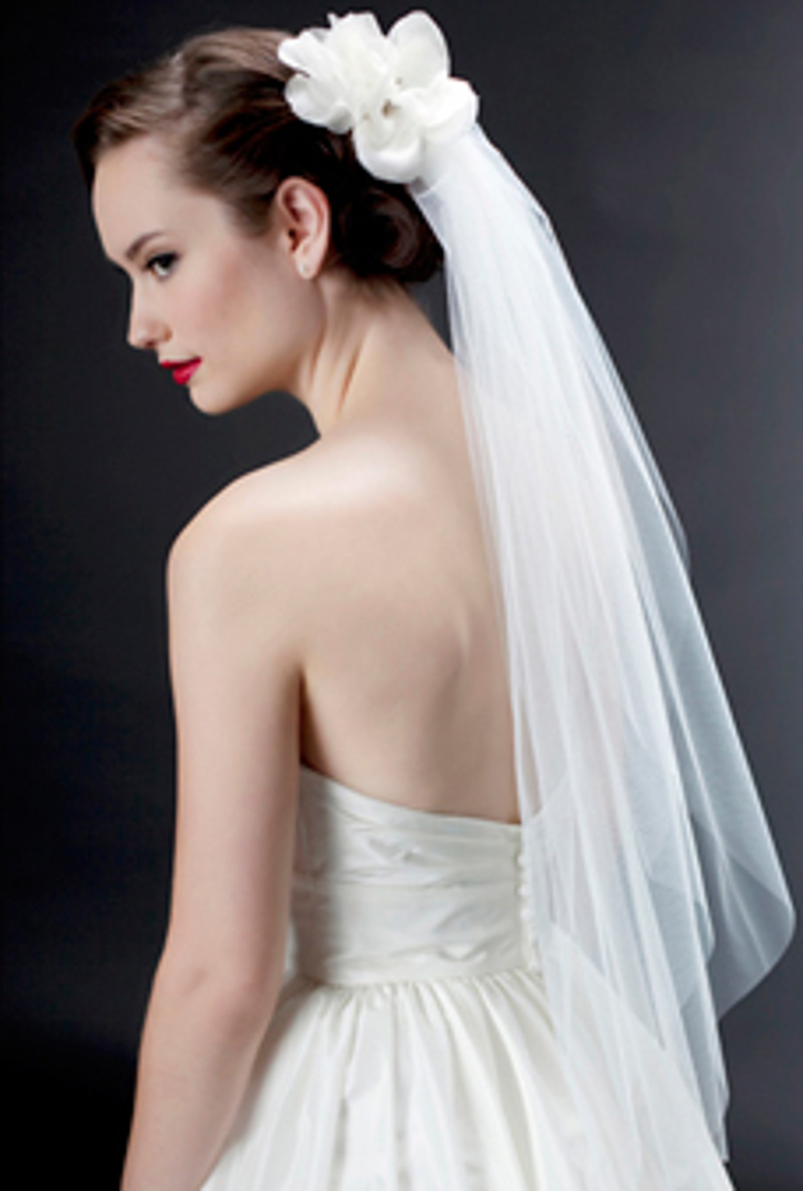 Veils For Wedding
 27 Wedding Veils for Classic Brides Modern Brides and