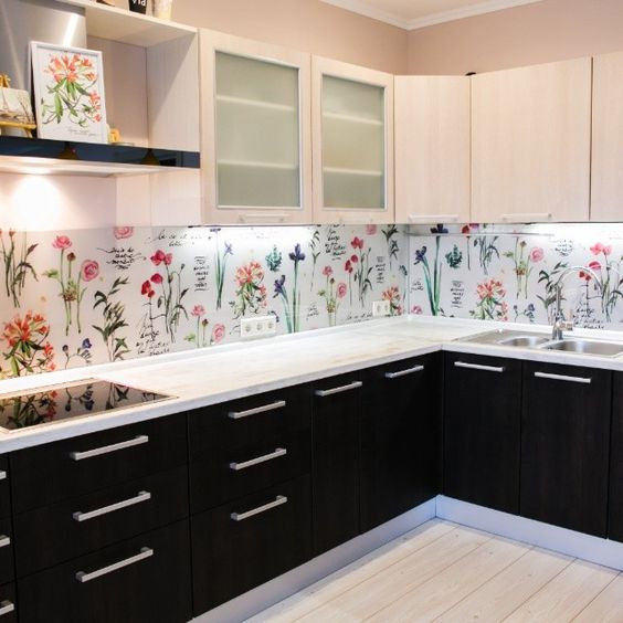 Wallpaper Backsplash In Kitchen
 25 Wallpaper Kitchen Backsplashes With Pros And Cons