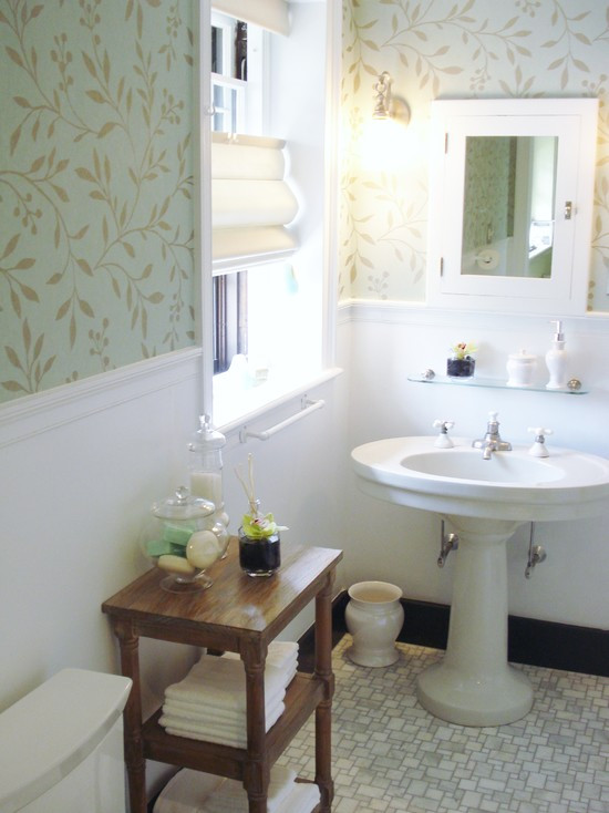 Wallpaper Bathroom Ideas
 Wallpaper In Bathrooms